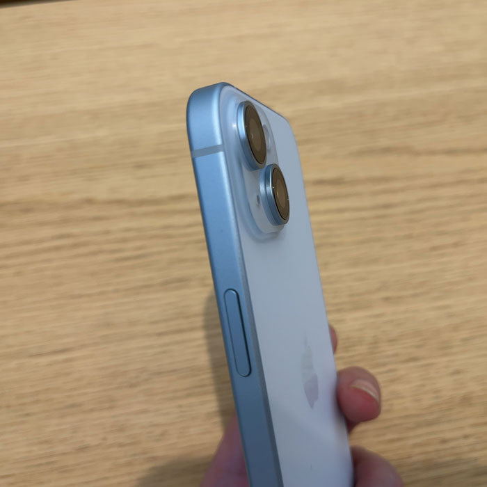 【実機レポ】iphone15のブルー。カラーと合うスマホケースを紹介！