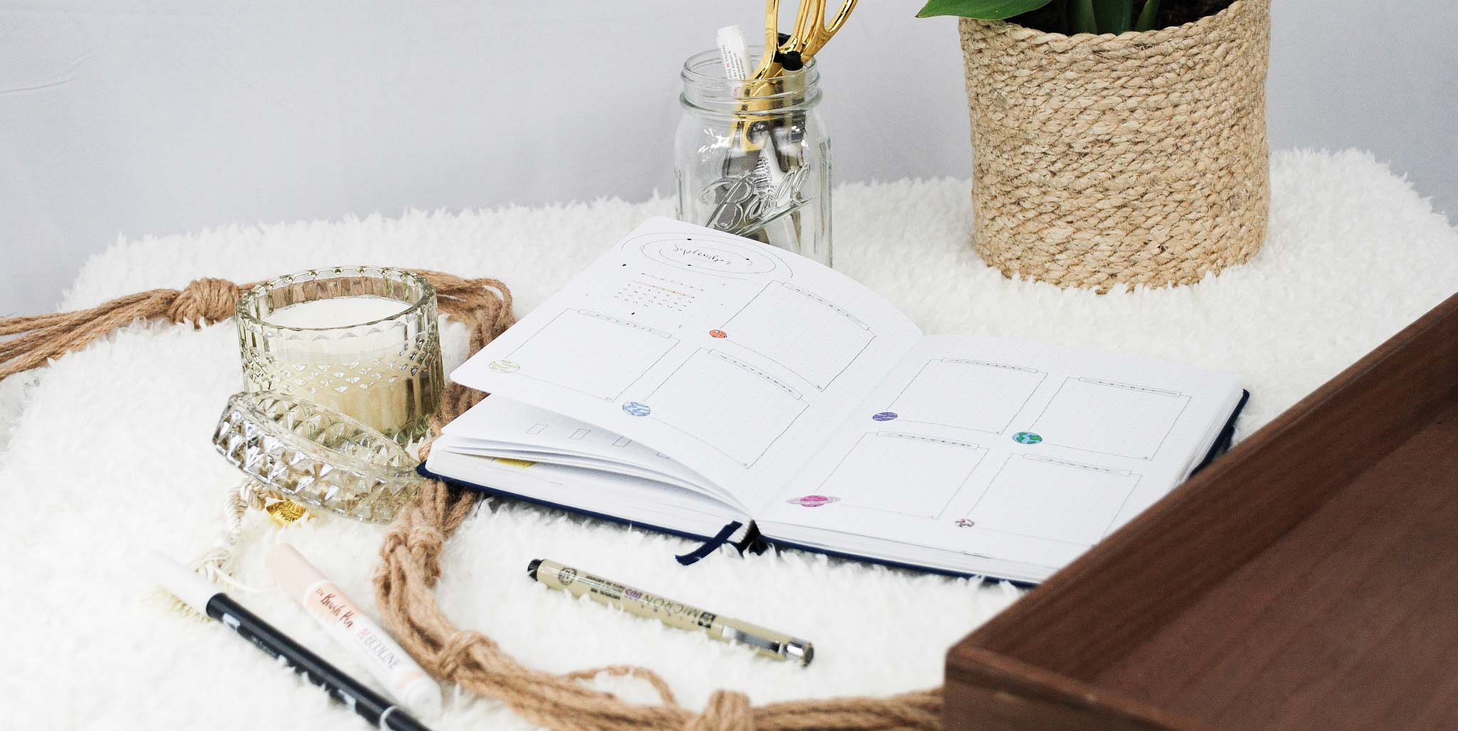 Bullet Journal pré rempli: Daté - Bullet Agenda à illustrer