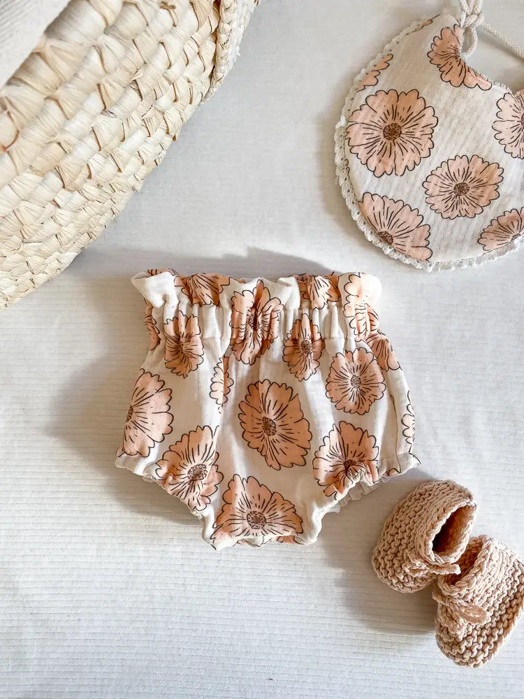 Baby Bloomers / Caramel Flowers