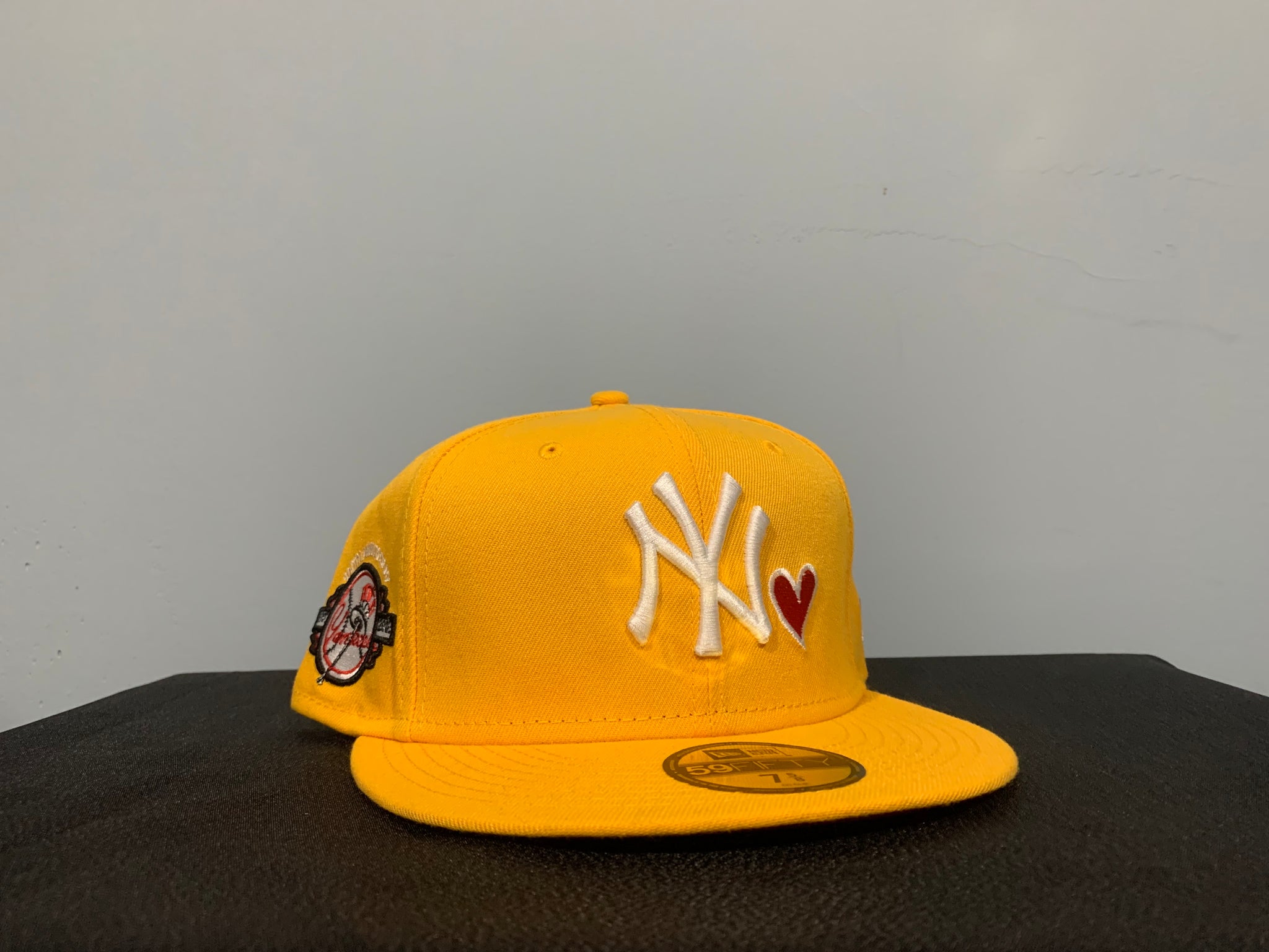 New York Yankees 1999 World Series Red Yellow Brim New Era Fitted Hat Sports World 165