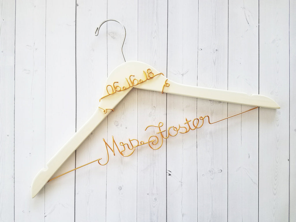 Natural Hanger, Name – Bridesmaid Hangers