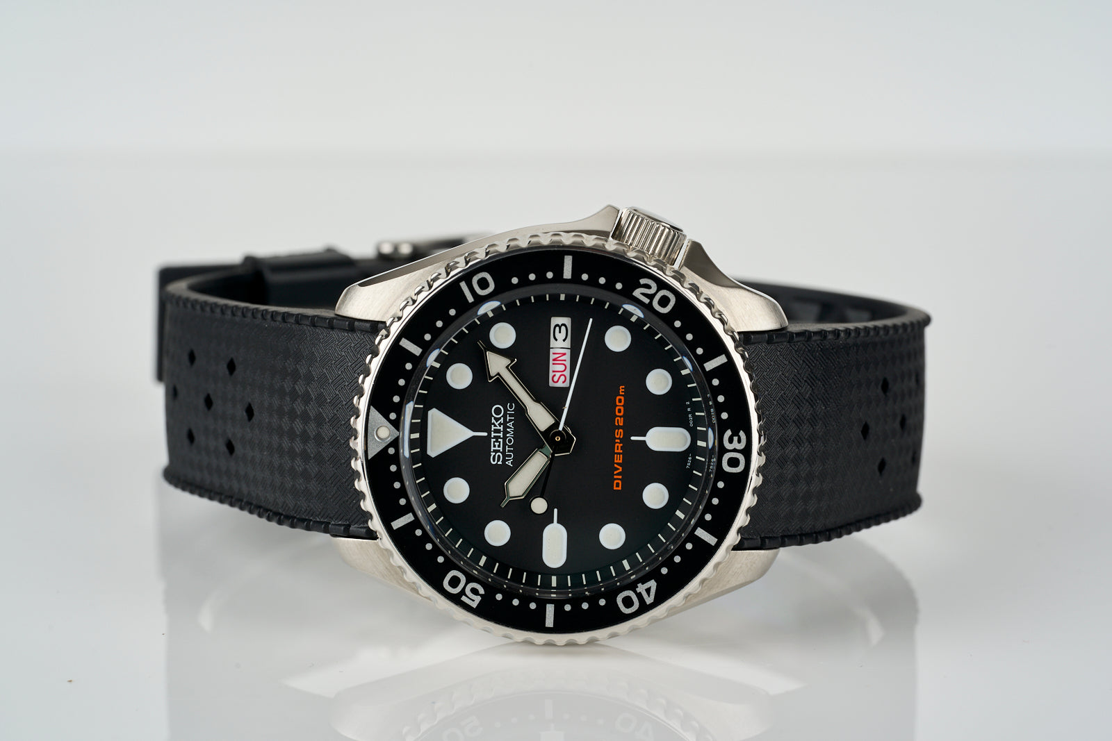 Skx007j] Got The Curved Uncle Seiko Rubber Strap, Much Better Than The OE  Strap And Used The OE Buckle To Give It The Period Correct This Might Do  For Now 