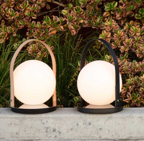 bola-outdoor-led-lantern-by-pablo