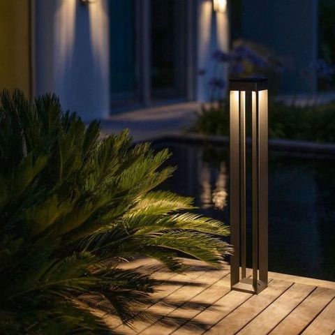 faro-outdoor-solar-led-floor-lamp-by-les-jardins