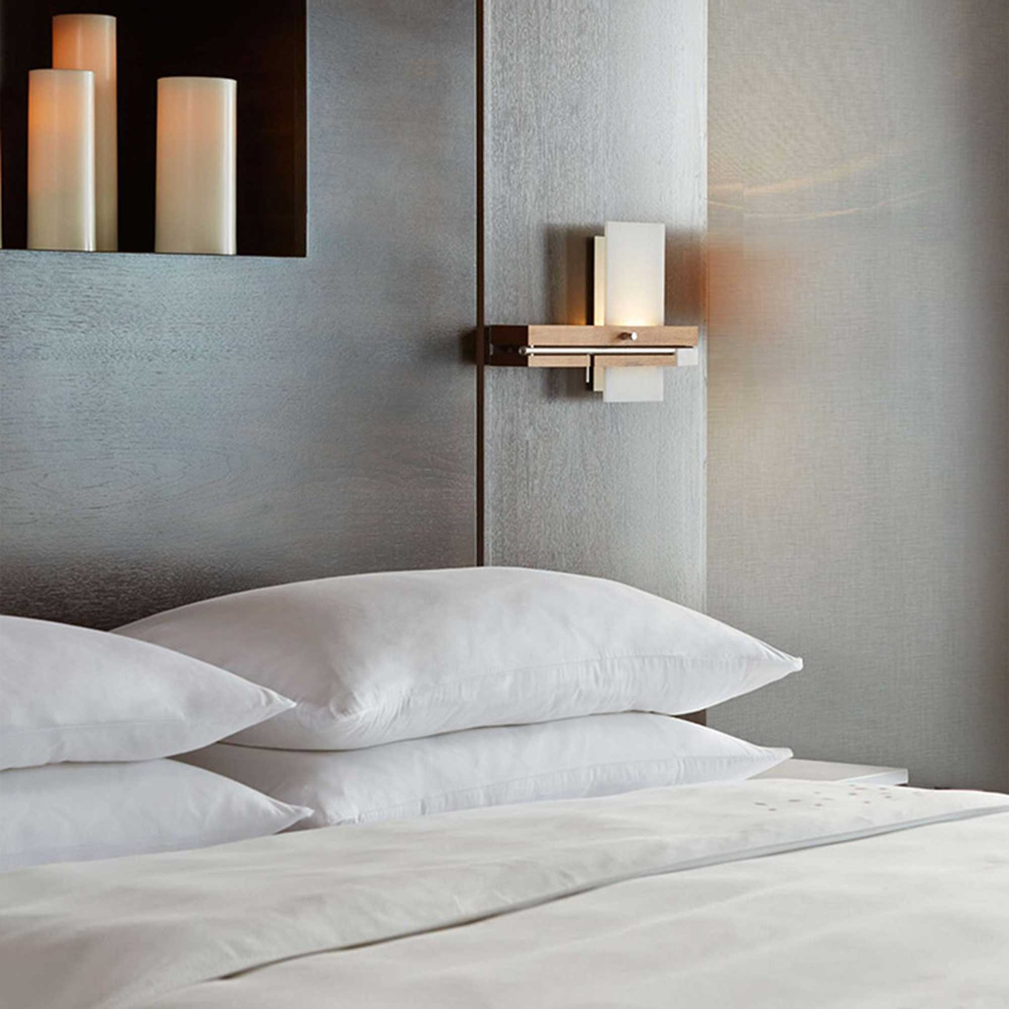 levo led bedside sconce