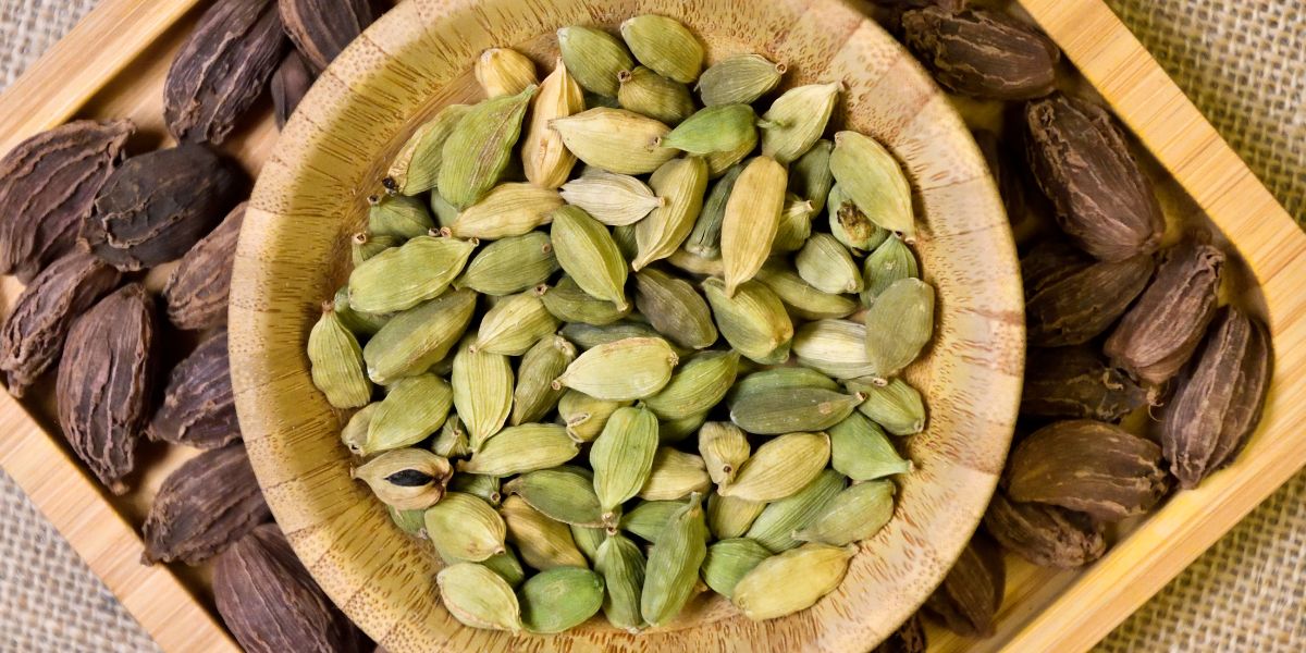 Varieties of Cardamom Pods