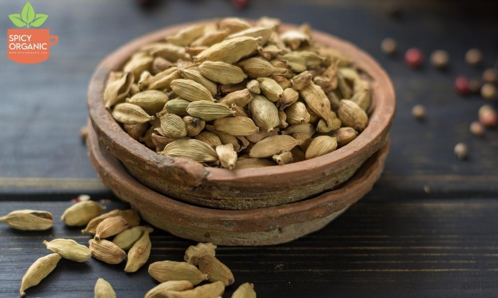 What is green cardamom