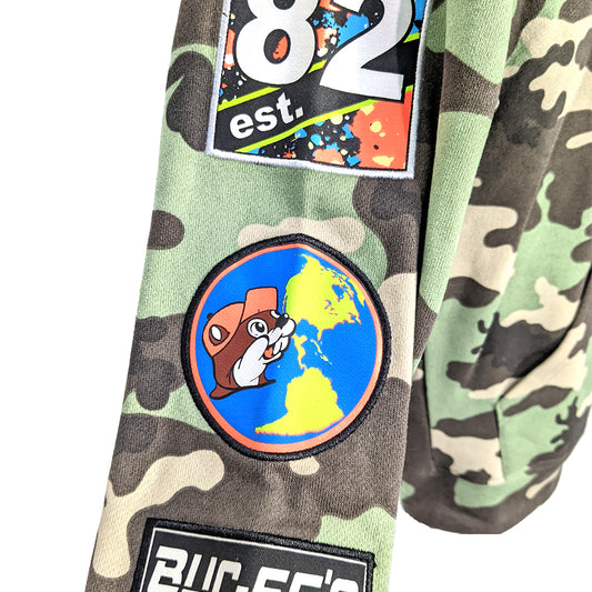 https://cdn.shopify.com/s/files/1/0503/4459/1521/products/camo-patch-arm.jpg?v=1663297723&width=533