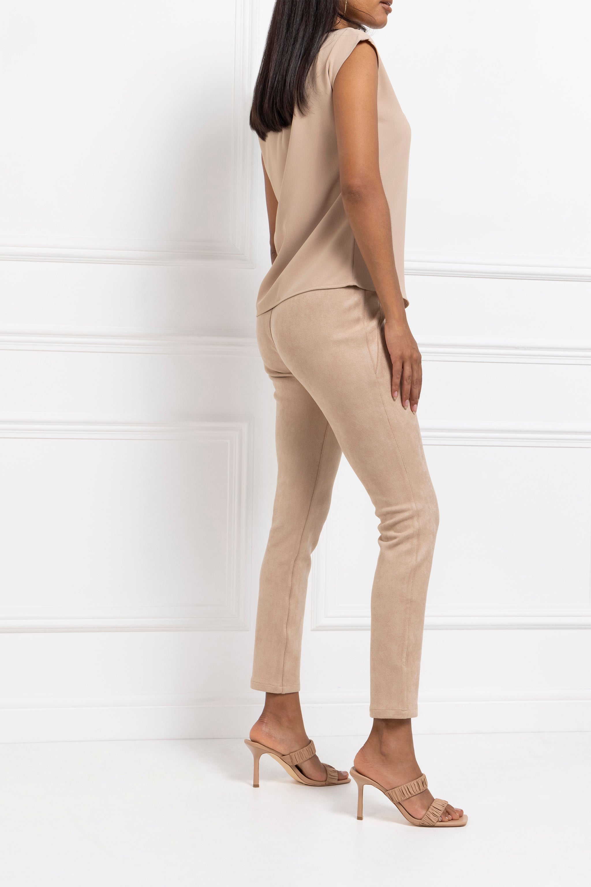 LOFT - One really good reason to fall for our perfect faux suede leggings.