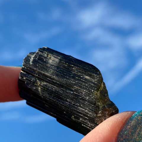 Healing properties of black tourmaline | crystal subscription box australia | Moon Pebbles