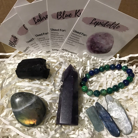 Crystals for relaxation and meditation | Crystal Subscription Box Australia | Moon Pebbles