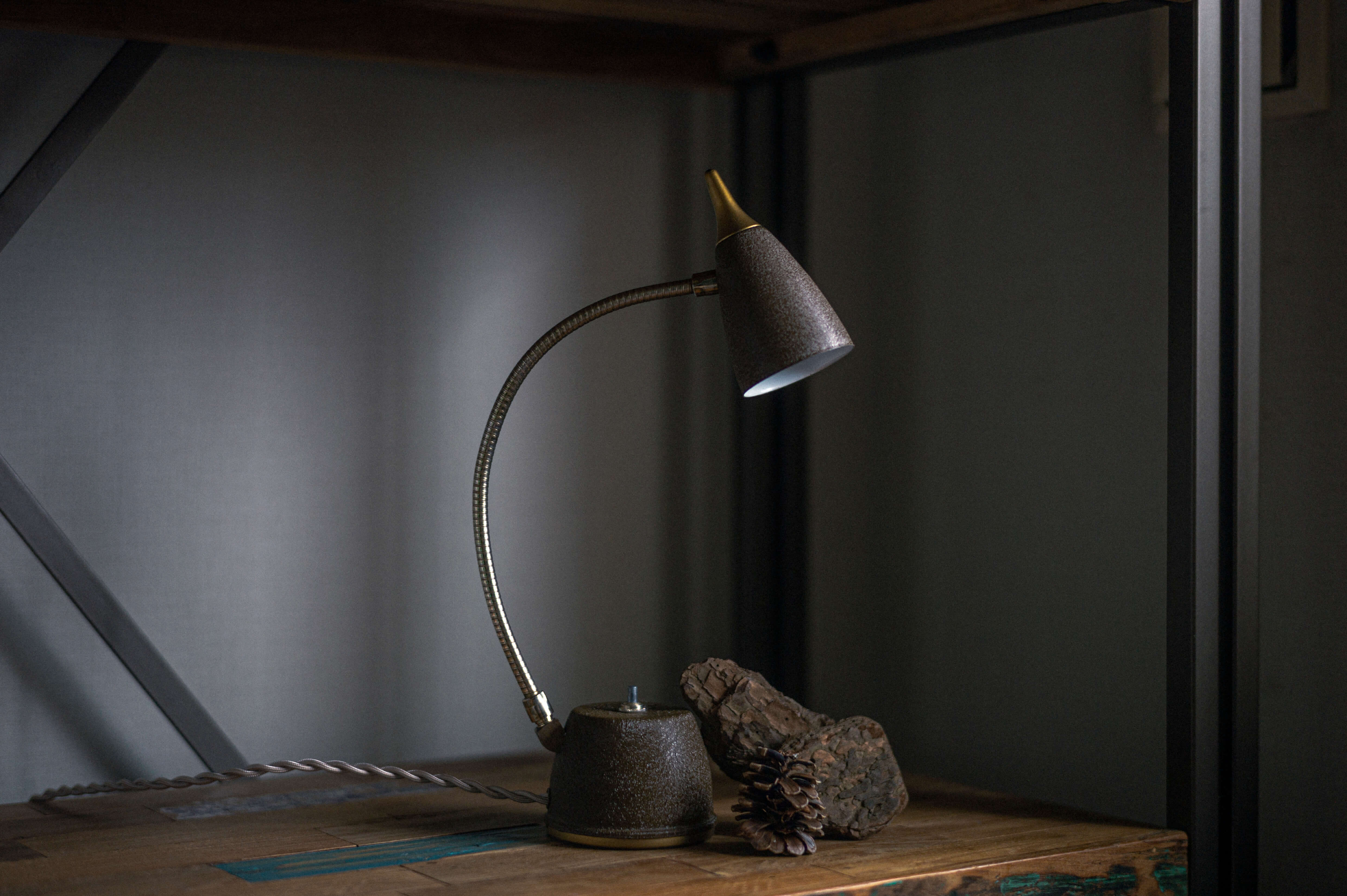 私生活でも、廃棄されたランプなどをアップサイクルして利用している従寛さん（©Jukan Tateisi）
