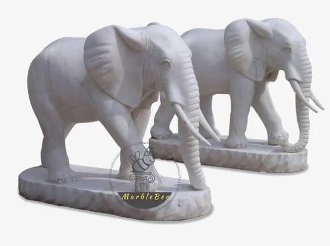 Sculpture d'éléphant grandeur nature