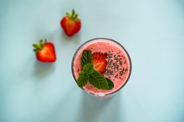 Strawberry Pineapple Spinach Smoothie – Growing Naturals