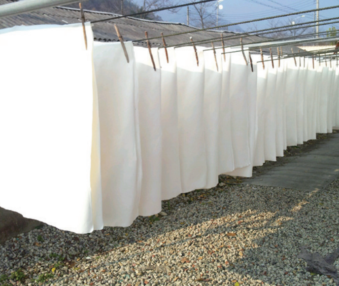 Drying Hanji paper