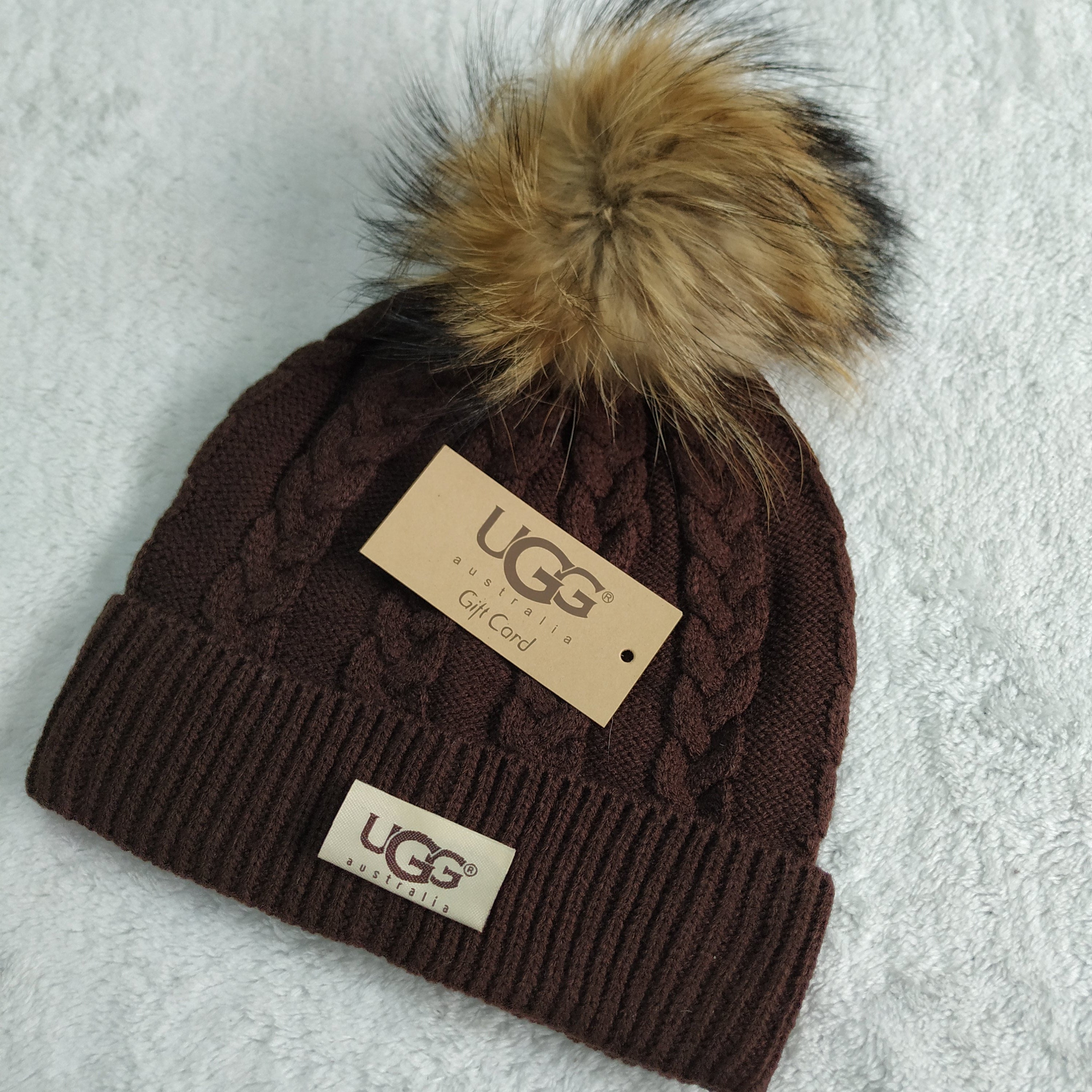 UGG men's and women's autumn and winter new style plush ball cap fashion knitted cap cotton 