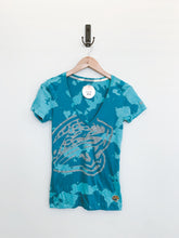 Load image into Gallery viewer, Jags Teal Logo V Tee
