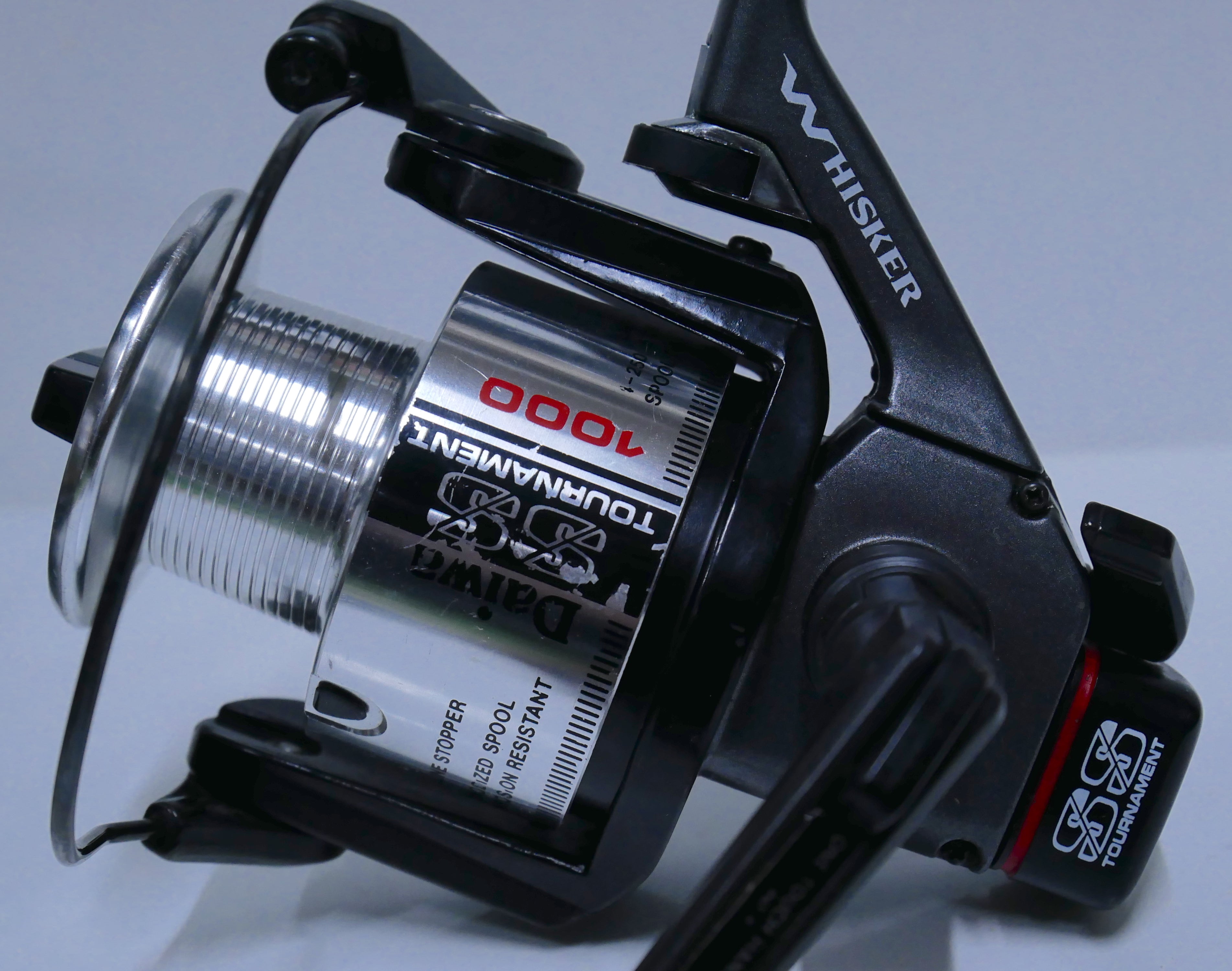 Daiwa whisker tournament SS 1000 - リール