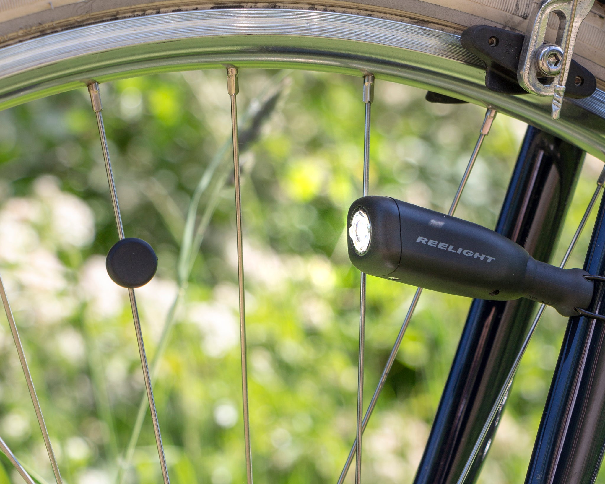 batteryless bike lights