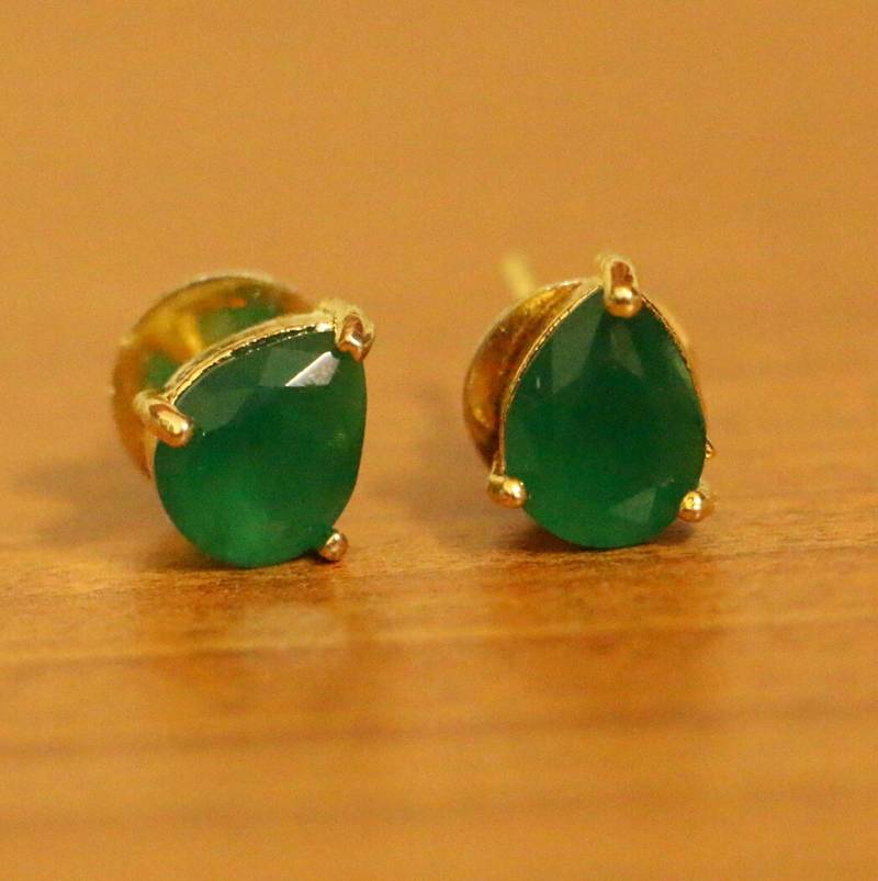 Single stone earring in Gold, Size: 8mm at Rs 1700/pair in Una-Diu | ID:  21627810997