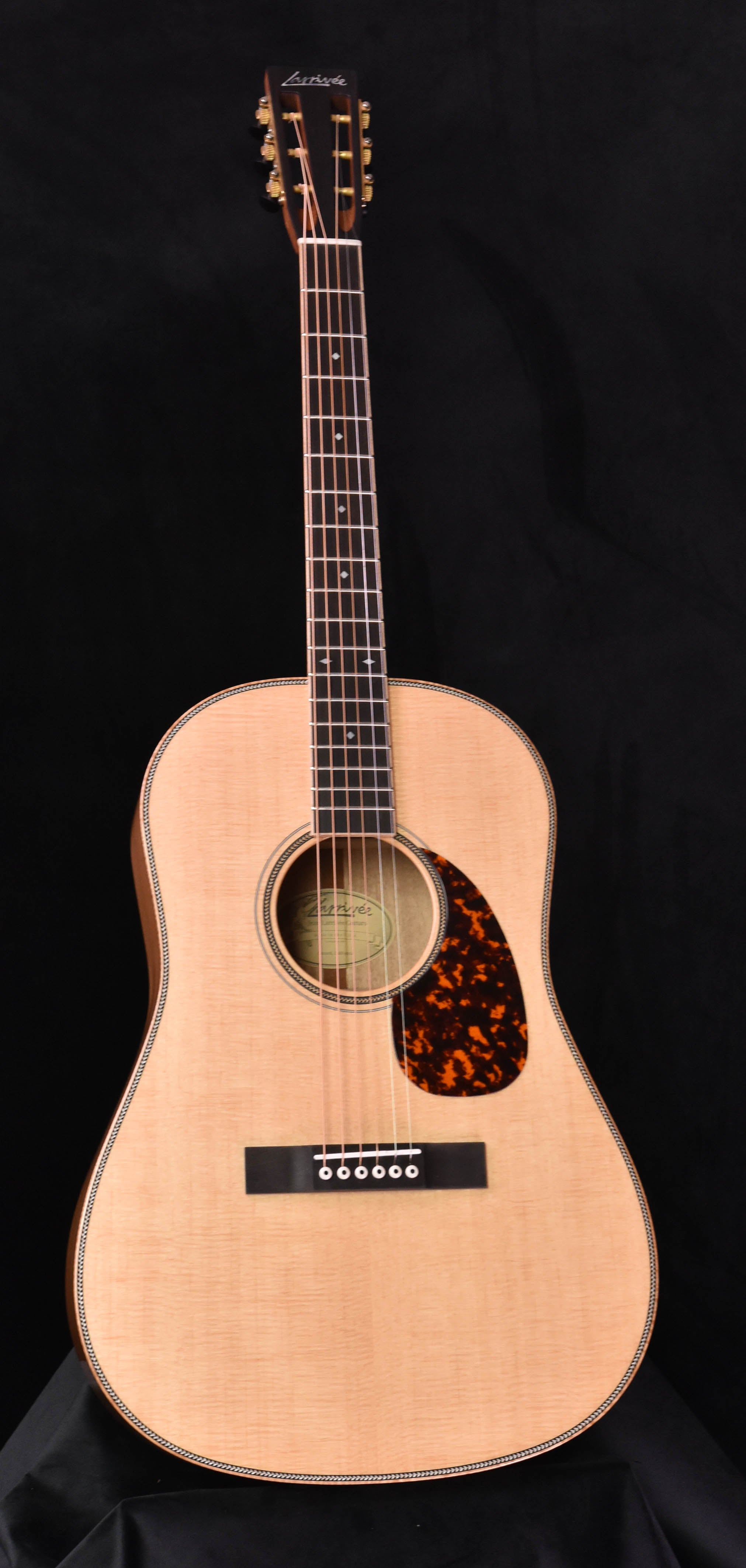 larrivee 12 fret guitars