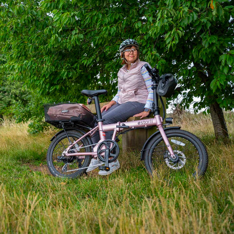 Denise on her Estarli e20.7 e-bike