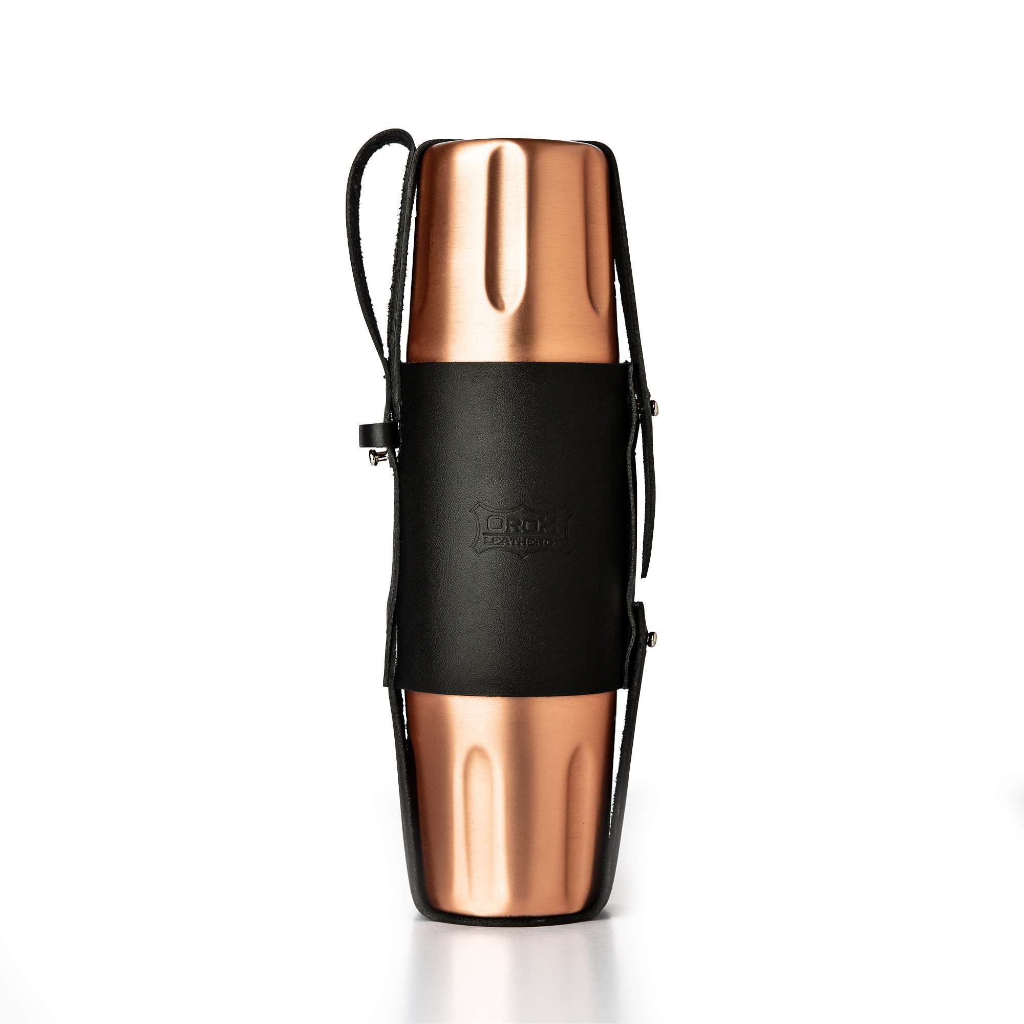 The High Camp Firelight 750 Flask — hatchet & lantern