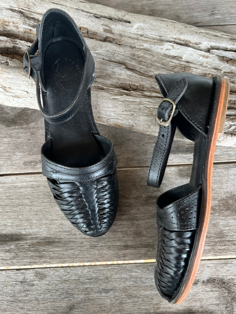 SAMPLE SALE: hand woven black sandals.  All leather.  Size 6.5 - Bird of Flight product image