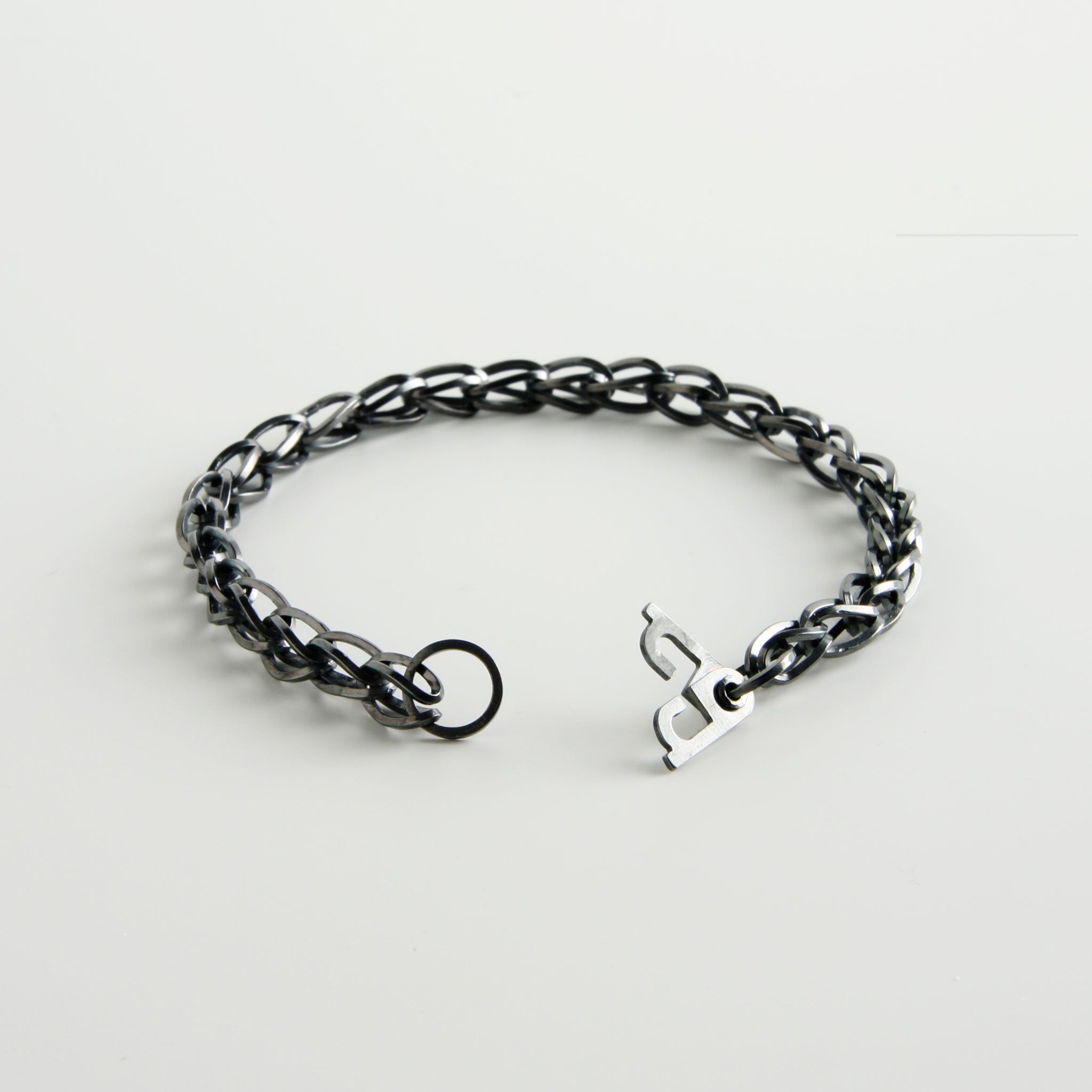 minrl Loop-in-Loop bracelet black big