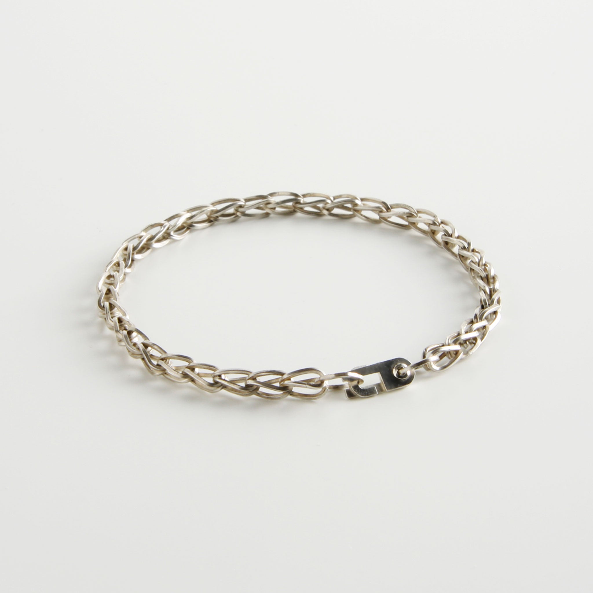 minrl Loop-in-Loop bracelet silver small