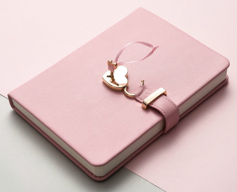 journal-intime-coeur-rose-amour