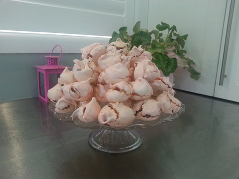 Christmas mini meringue cookies