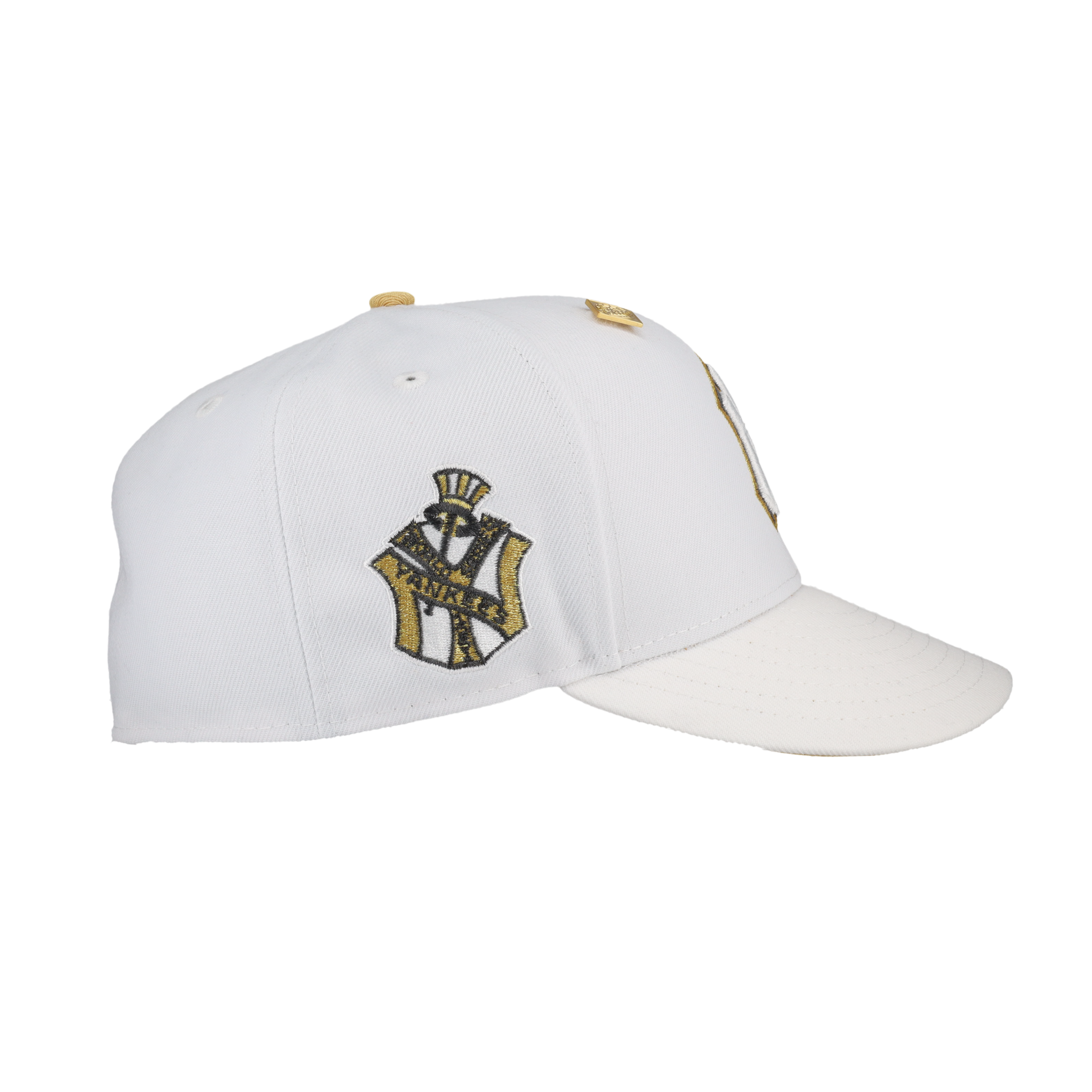 white yankees 360png04.png__PID:0583b545-374f-4af3-a347-3d9321164f4a