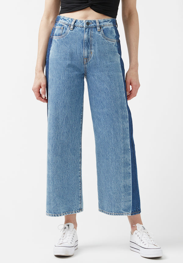 WIDE FIT RELAXED ANKLE JEANS