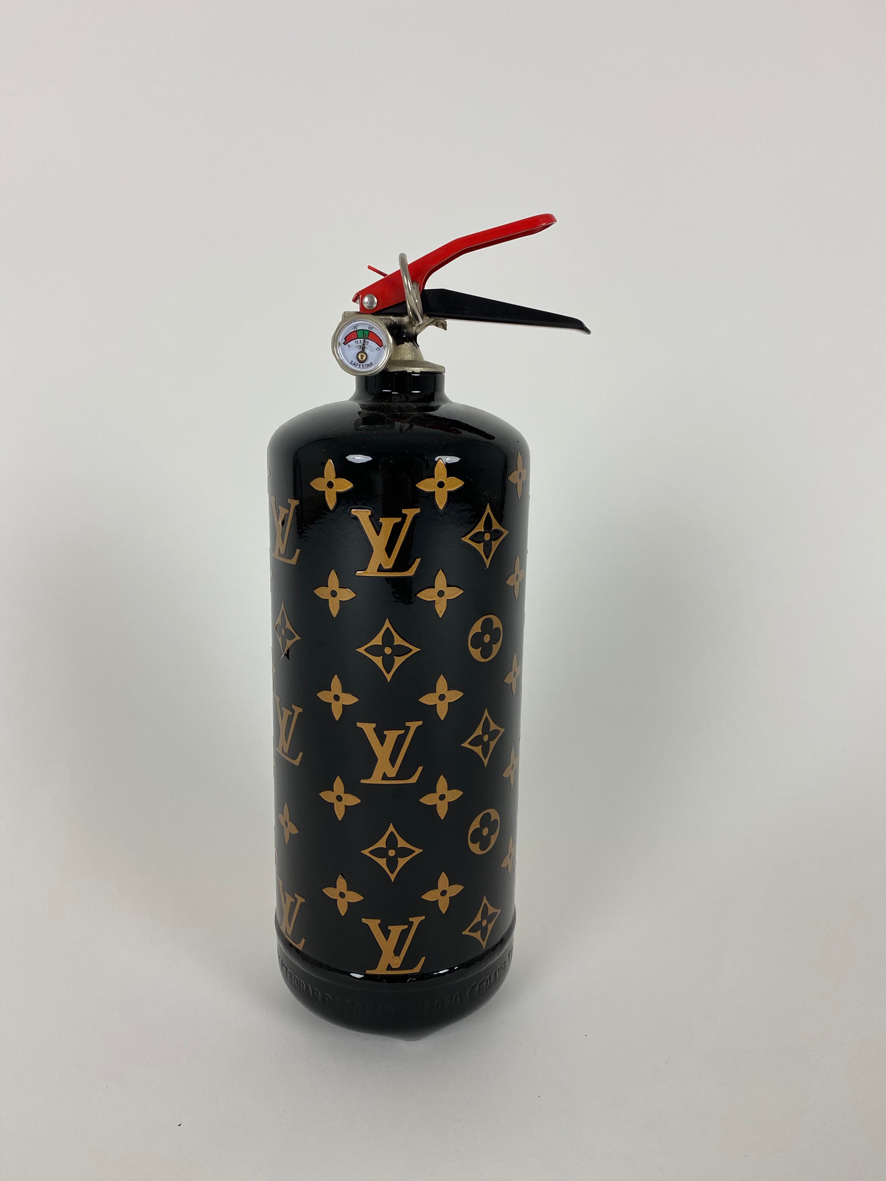 historisk Spille computerspil Idol Louis Vuitton Design Fire Extinguisher Mini Black – The Mansion Art &  Lifestyle