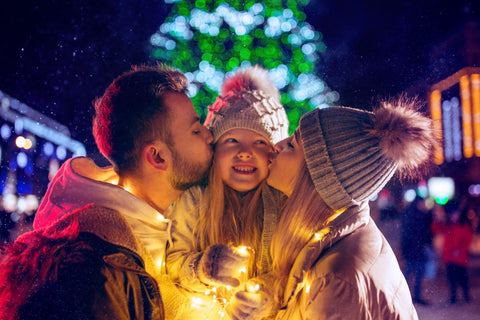 How to Shoot Outdoor Holiday Light Backgrounds