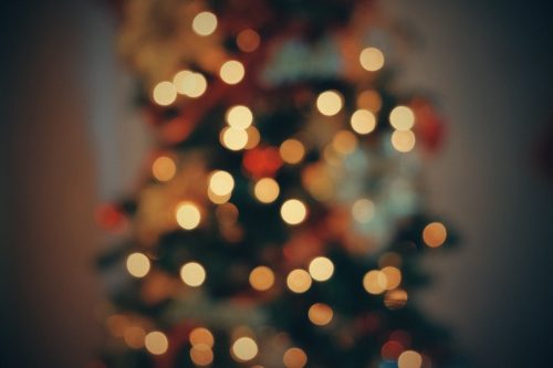 How to Photograph the Holiday Lights Bokeh Effect Like a Pro
