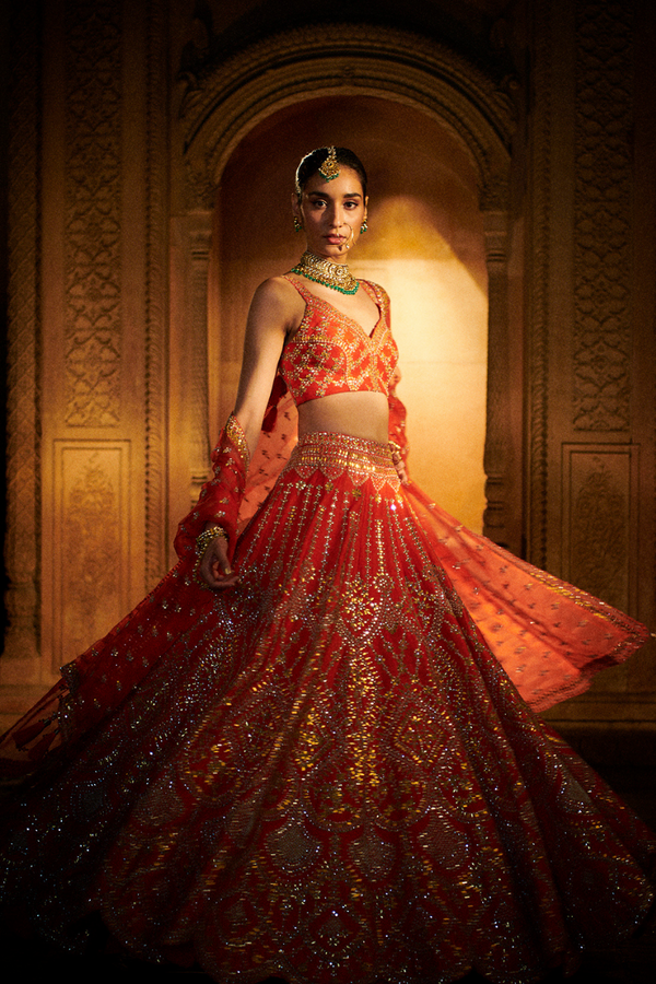 Farah Talib Aziz. Bia Burnt Orange Kalidaar