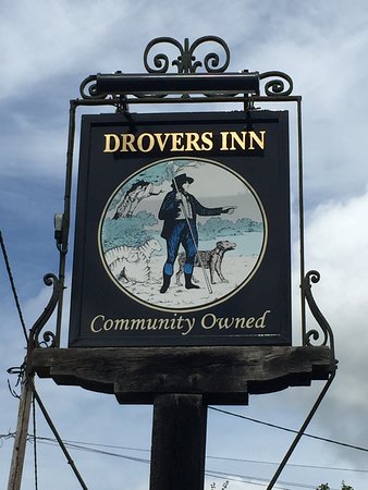 The Drovers arms - Traditional pub sign