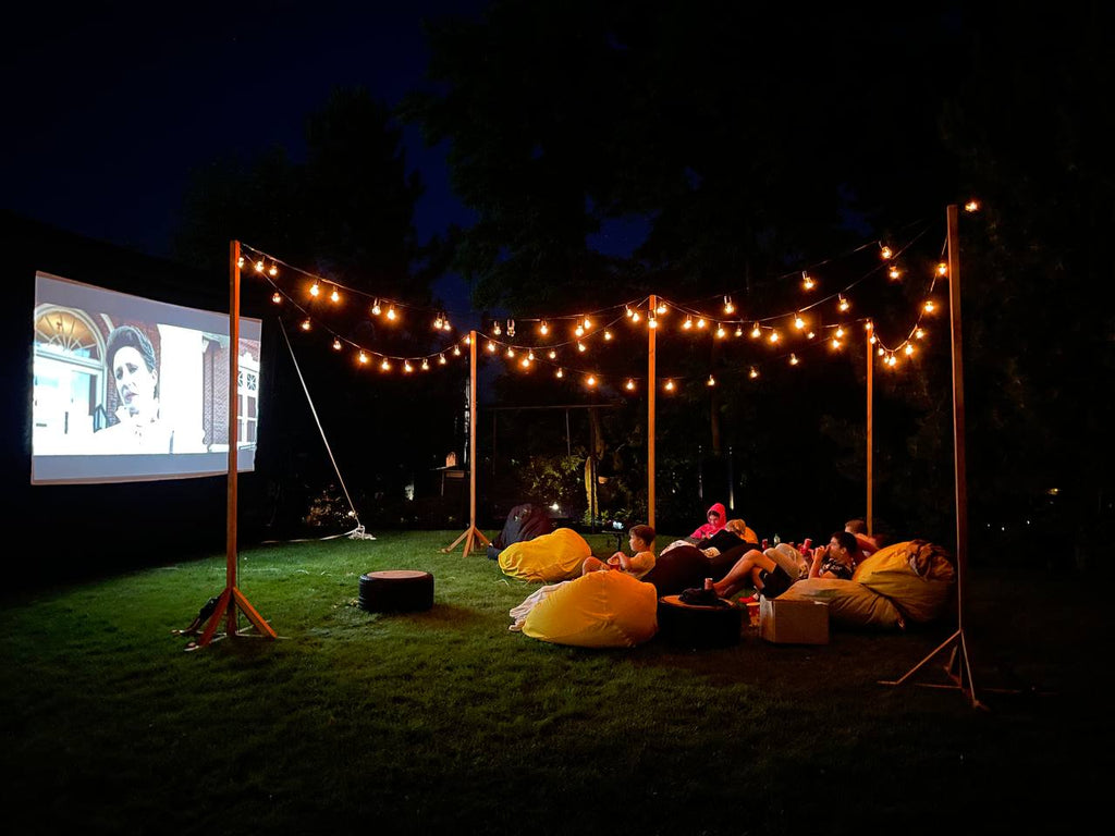 Backyard Movie Night Decoration