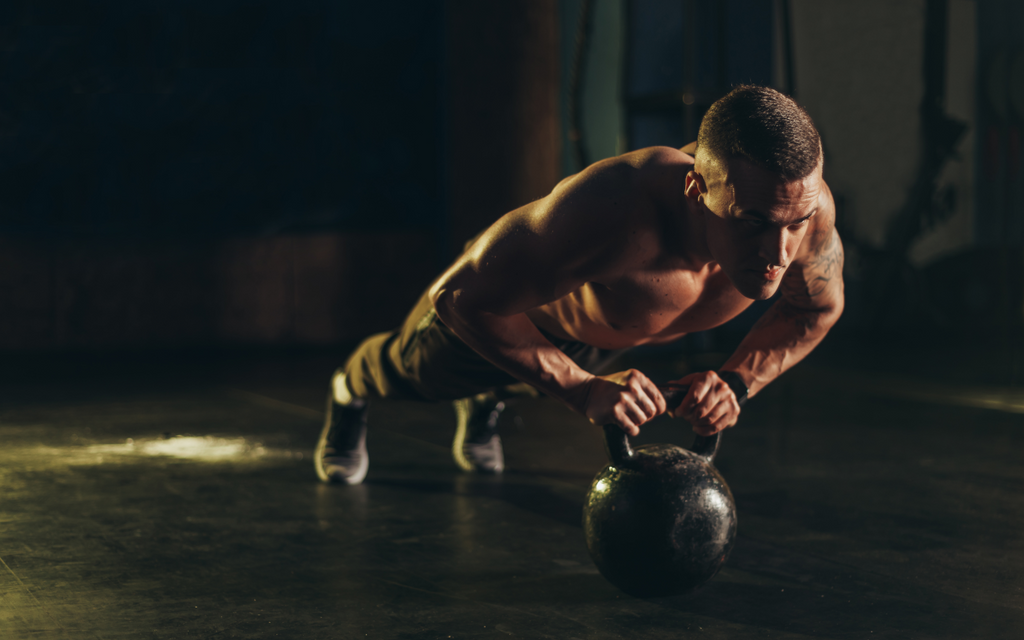 Bodybuilder doing Calisthenics workout