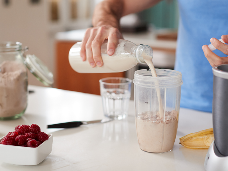 Milk protein shake to bulk up