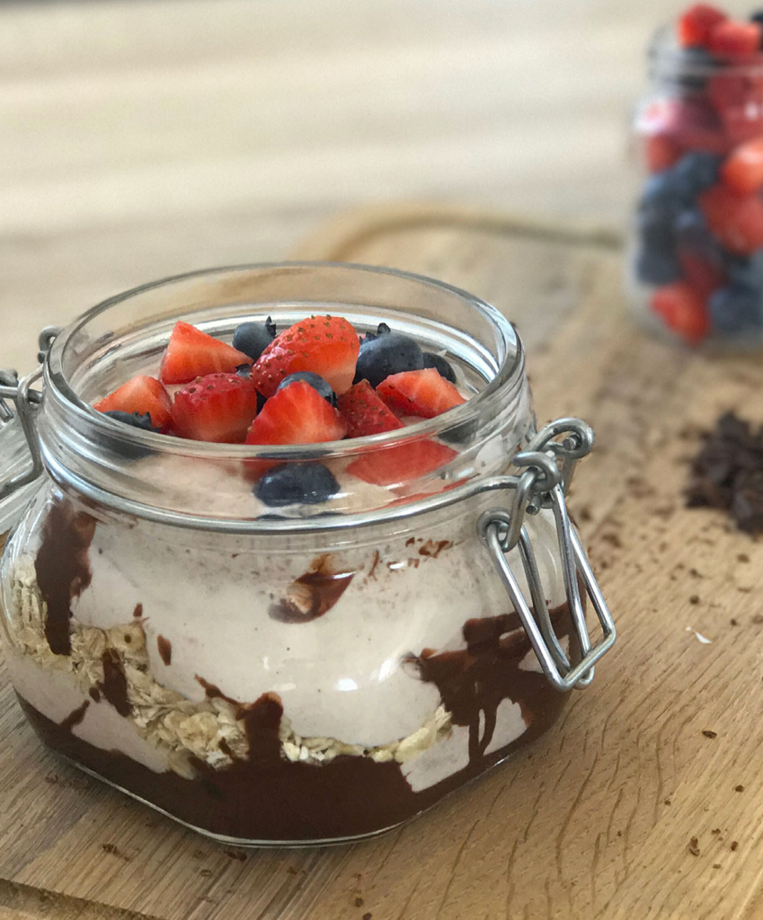 Dark Chocolate Overnight Oats Bodybuilding Breakfast