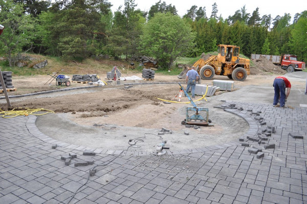 Markstenen börjar komma på plats