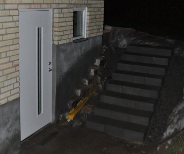 Kvällsbild - trappa av betongstenar