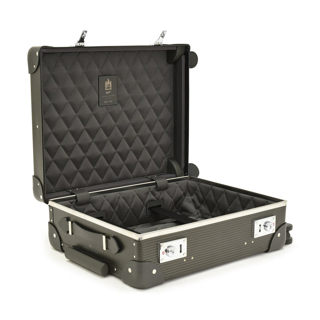 007 Limited Edition - Carry-On | Carbon Fibre | Globe-Trotter