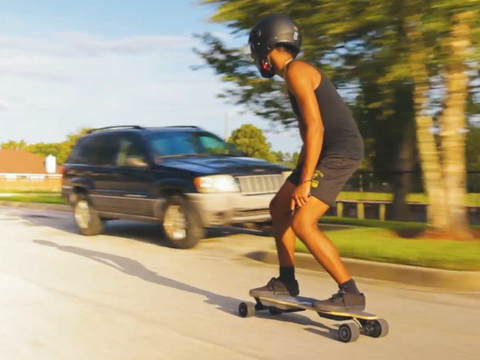 long rang electric skateboard with swappable battery