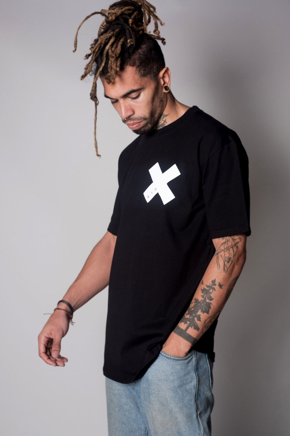 COLLUSION Unisex logo cotton t-shirt in off-white