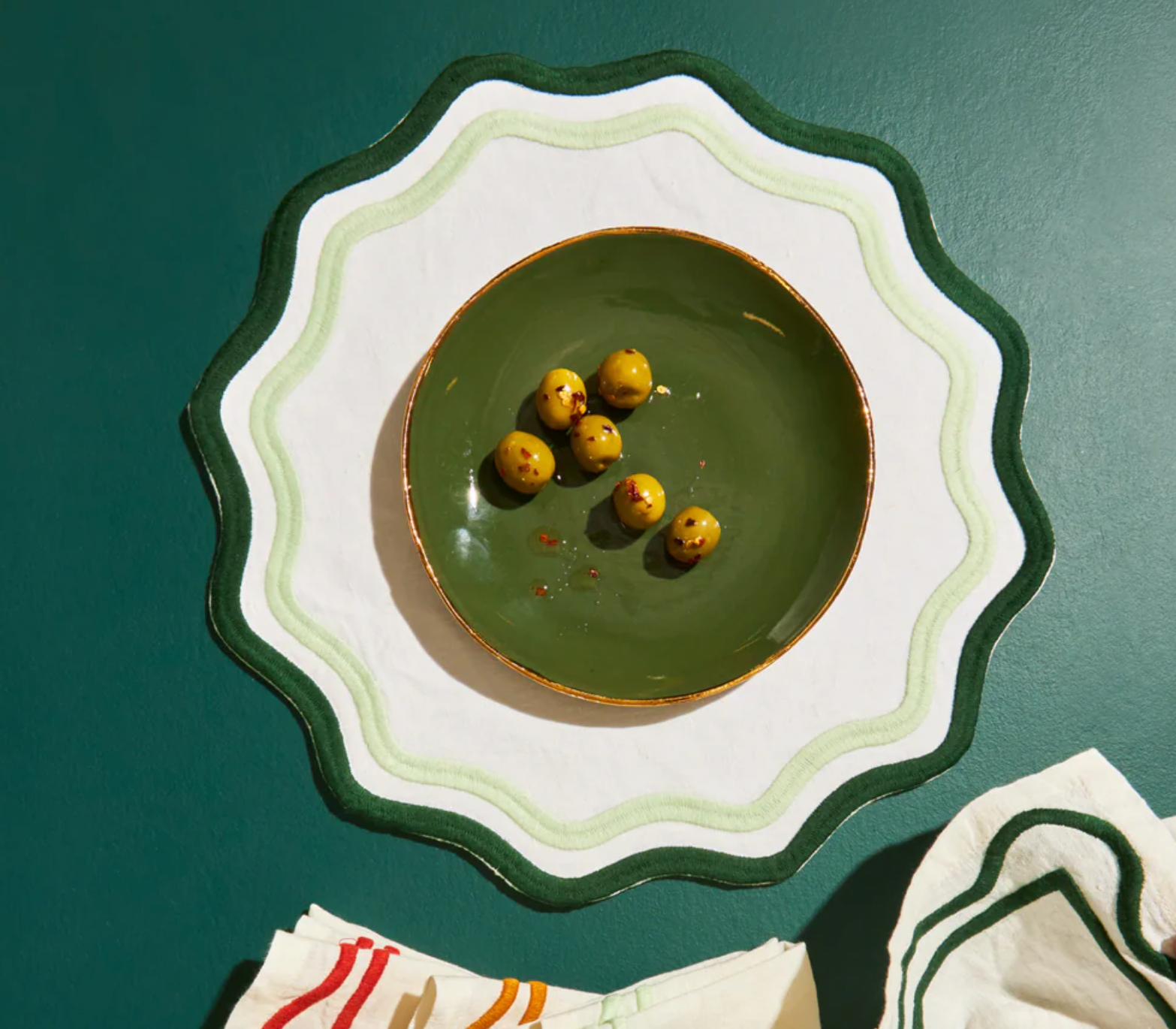 Colorblock Embroidered Linen Placemats in Dark Green / Sage