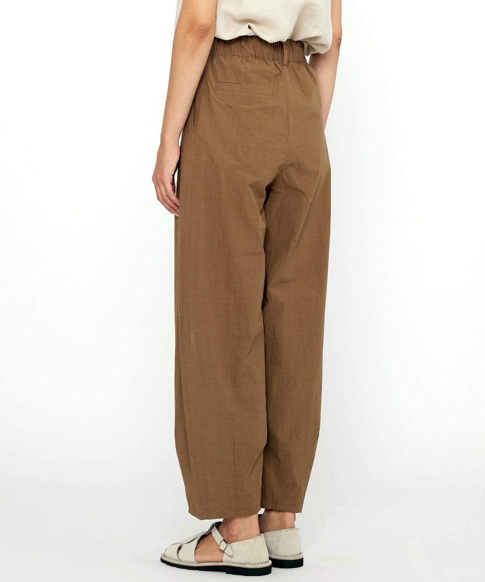 Papery Elastic Lantern Trouser, Brown